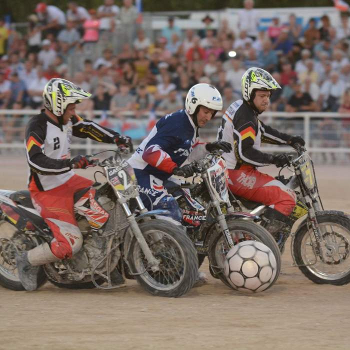 Débuter le moto ball